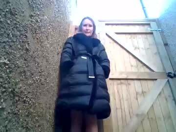 girl
        eatmypie69 cam image #3493025