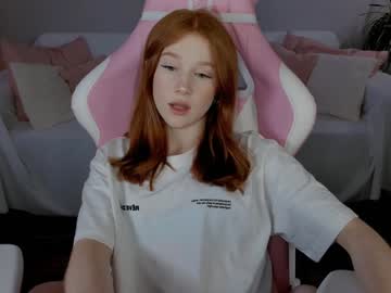 girl
        leahsthetics cam image #6328447
