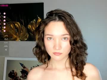 girl
        leilagossage cam image #4694088