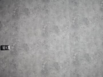 girl
        nika_lodge cam image #180530