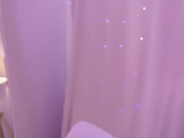 girl
        oh_mybell cam image #6759307