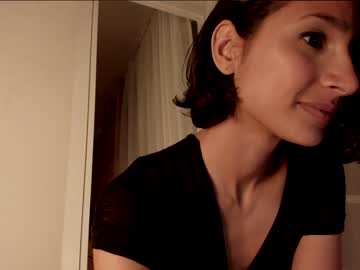 girl
        evatango cam image #134707