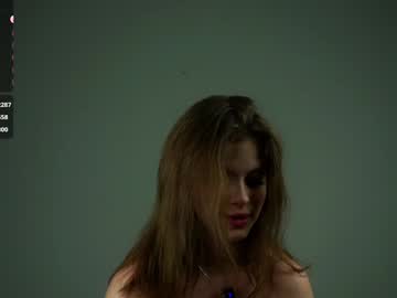 girl
        a_whole_eternity cam image #5159632