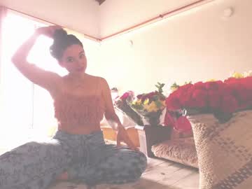 girl
        kendalltyler cam image #1706448