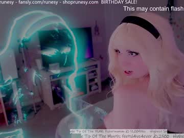 girl
        runesy cam image #6671470