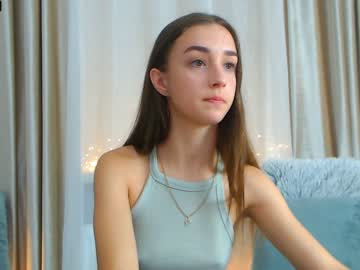 girl
        lana__j cam image #1838986