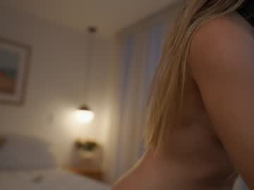 girl
        rebeccastonee cam image #6469159