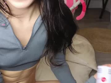 girl
        yononeey cam image #5766182