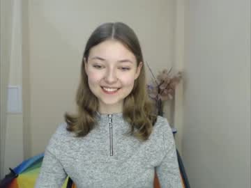girl
        vivien_leight cam image #1045347