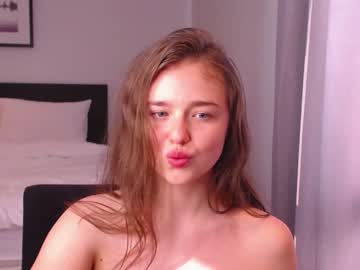girl
        violaharris__ cam image #1344239