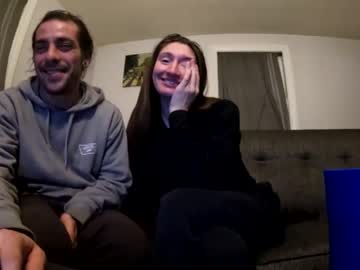 couple
        spillthewine420 cam image #501642