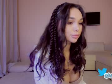 girl
        hollyextra cam image #210827