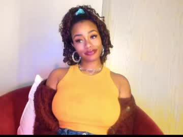 girl
        napudi1 cam image #474207