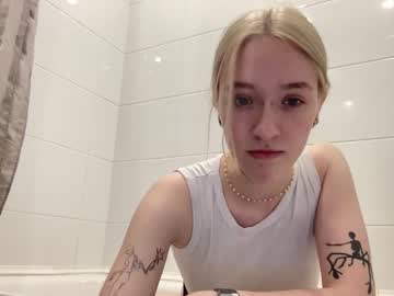 girl
        crystallluna cam image #2096670