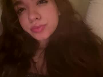 girl
        nycfairybelle cam image #6192489