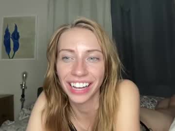 girl
        rheastar cam image #2147688