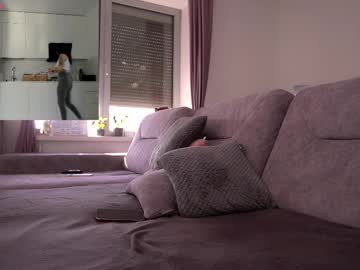girl
        innocentemmy cam image #6165659
