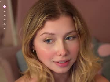 girl
        april_blush cam image #5065234