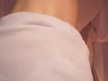 girl
        sunny_maria cam image #2914711