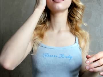 girl
        olivia_madyson cam image #2056920