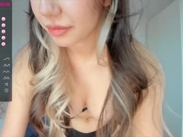 girl
        deniseone cam image #382991