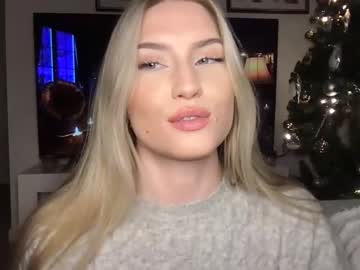 girl
        thezabrina cam image #609543