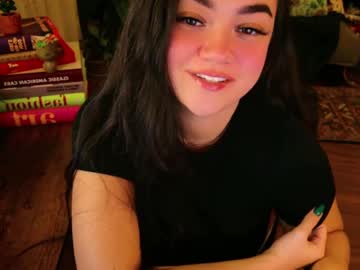 girl
        annatigarr cam image #5004581