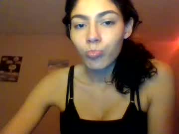 girl
        lexysexy_ cam image #1284958