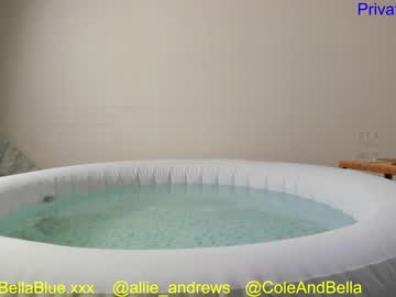 couple
        bellabluexoxo cam image #2103727