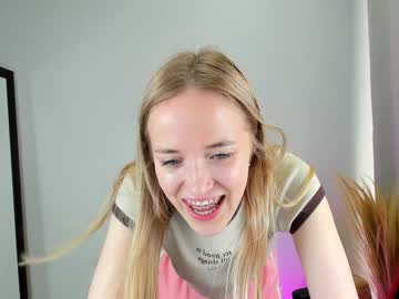 girl
        a_m_e_l_i_a cam image #1856215