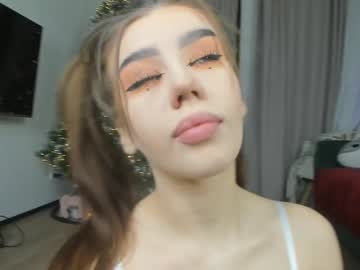 girl
        jenie_fire cam image #5665811