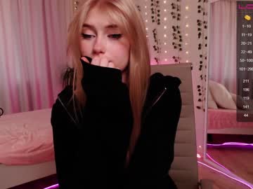girl
        vonnalein cam image #1466419