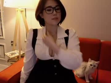 girl
        kimi_kay cam image #4031330