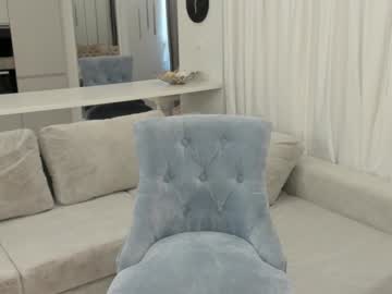 girl
        erlinebarris cam image #4589997
