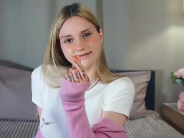 girl
        brimladamos cam image #6518350