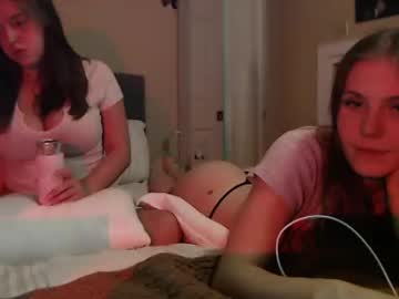 girl
        emilytaylorxo cam image #1845144