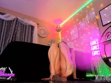 couple
        milf_lacey cam image #493864