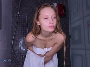 girl
        callme_star cam image #2732326