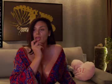 girl
        karrin cam image #2068935