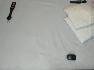 girl
        theanytimeshow cam image #647098