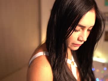 girl
        ashlyeroberts01 cam image #1043257