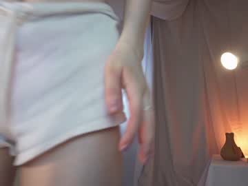 girl
        sunny_maria cam image #3948755