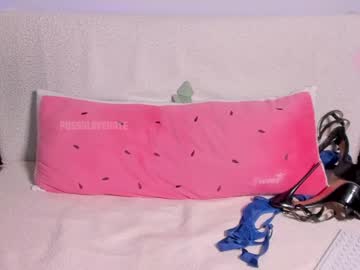 girl
        pussylovekate cam image #2761765