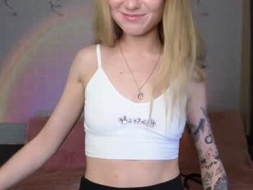 girl
        sandra_buika cam image #2503760