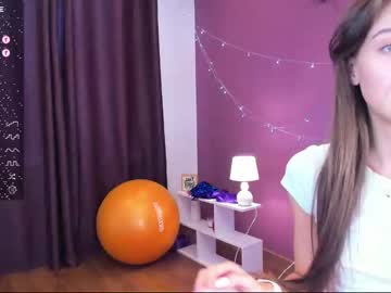 girl
        goldy_grace cam image #2300486