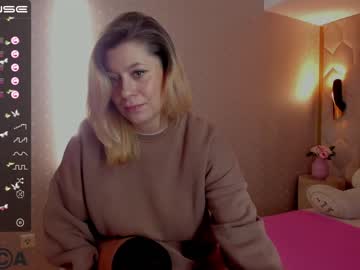 girl
        stifler_mommy cam image #978738