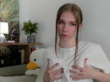 girl
        wilonafarlow cam image #4255074