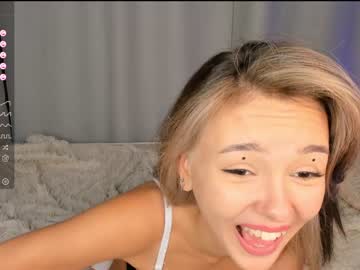 girl
        mila_vita cam image #2496190