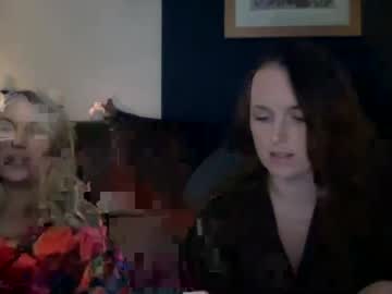 girl
        skylamayx cam image #2468186
