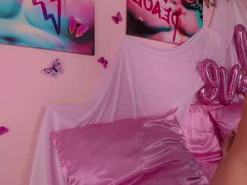 girl
        jollly_belle cam image #6586140